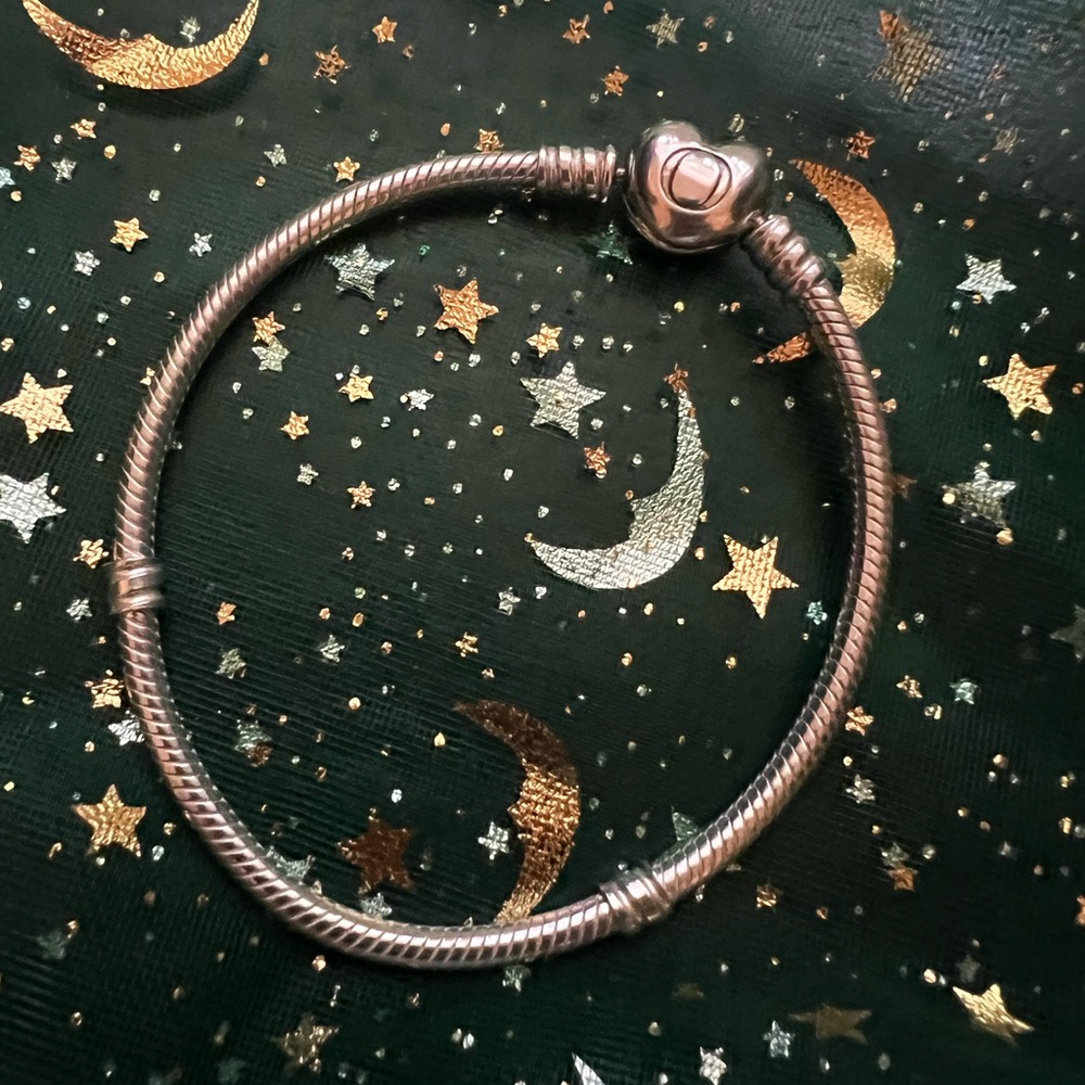 Pandora Heart Clasp Bracelet 7.1 size